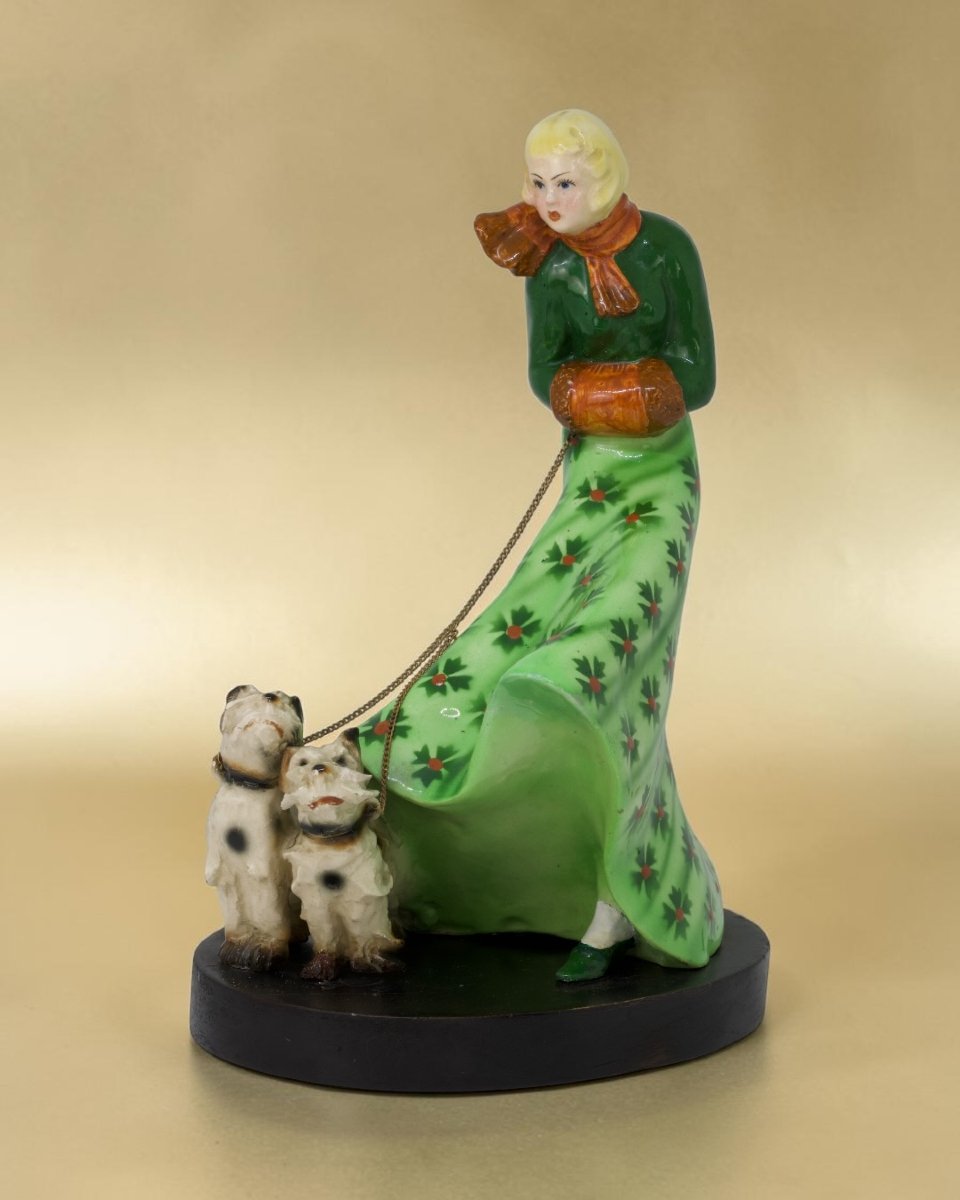 Figura di Donna Con Due Cani - Ceramica Policroma - Italia Anni 30